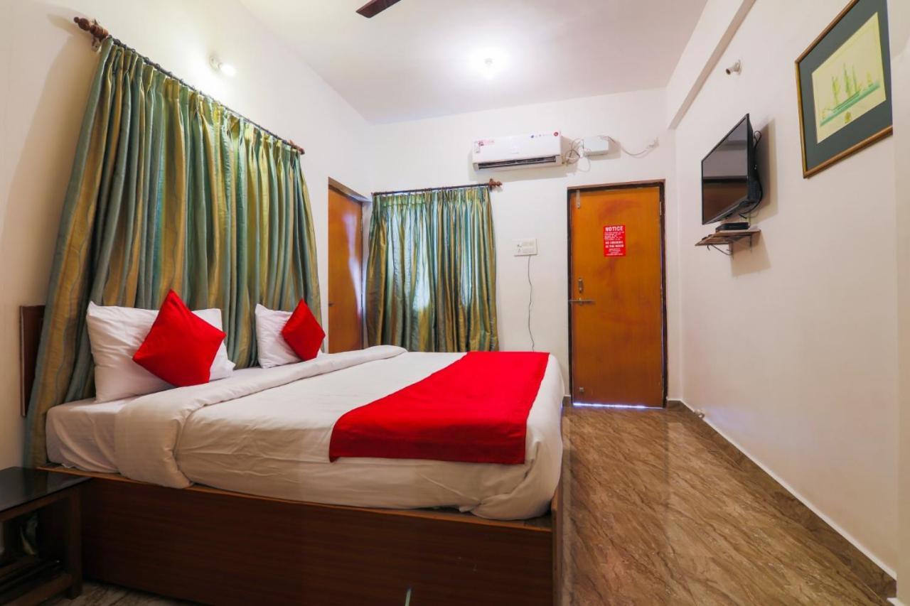 Fullmoon Beach Place Кандолим Экстерьер фото